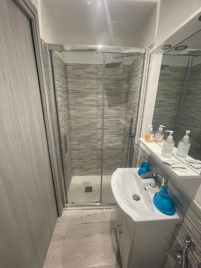 Maison Rinaldi Srl Bari Bagian luar foto