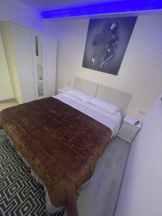 Maison Rinaldi Srl Bari Bagian luar foto