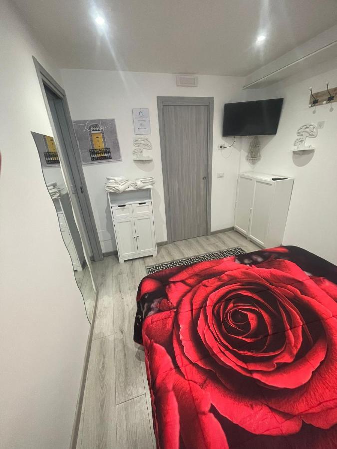 Maison Rinaldi Srl Bari Bagian luar foto