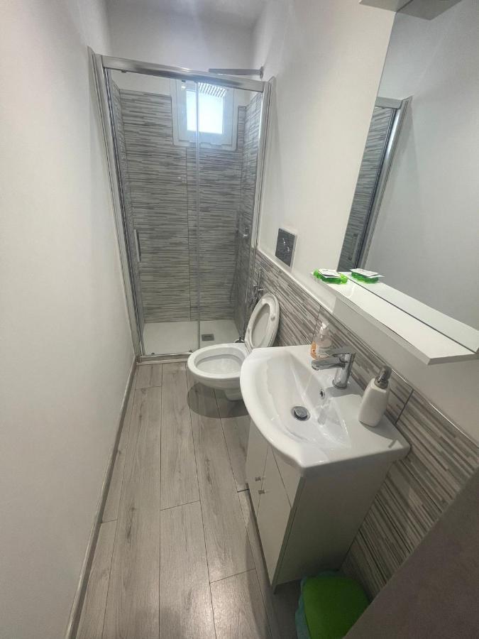 Maison Rinaldi Srl Bari Bagian luar foto